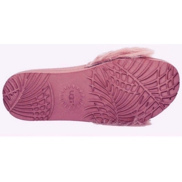 UGG Slides - Picture 12 of 16
